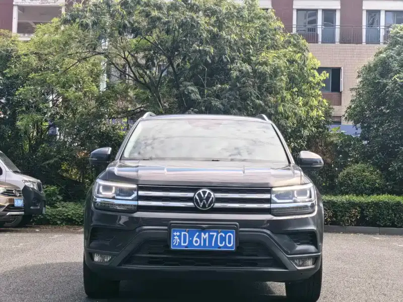Volkswagen Tharu