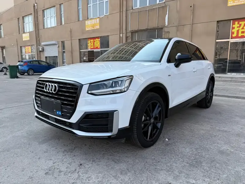 Audi Q2L