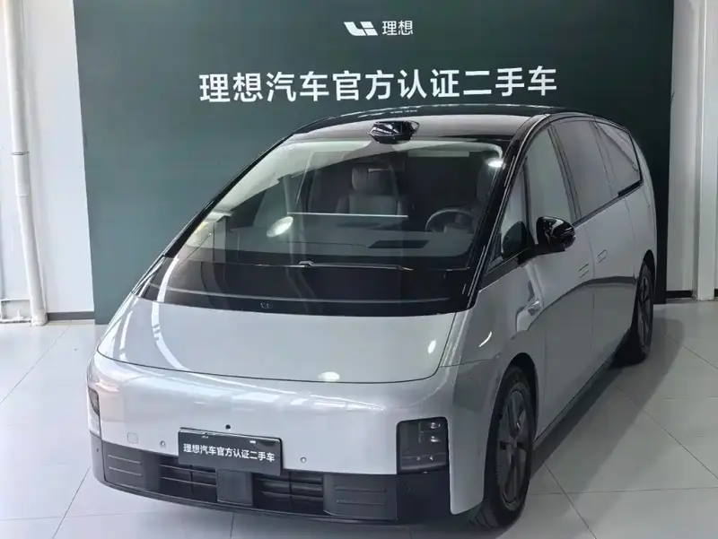Li Auto MEGA