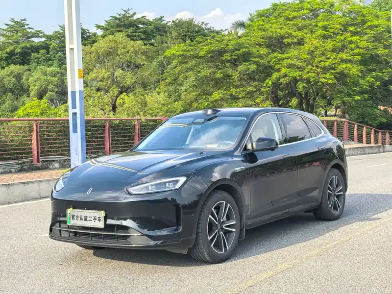 AITO M5