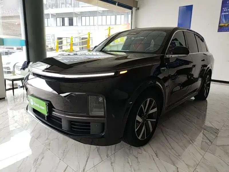 Li Auto L8