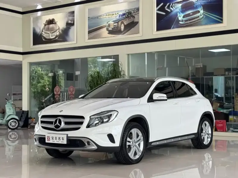 Mercedes-Benz GLA