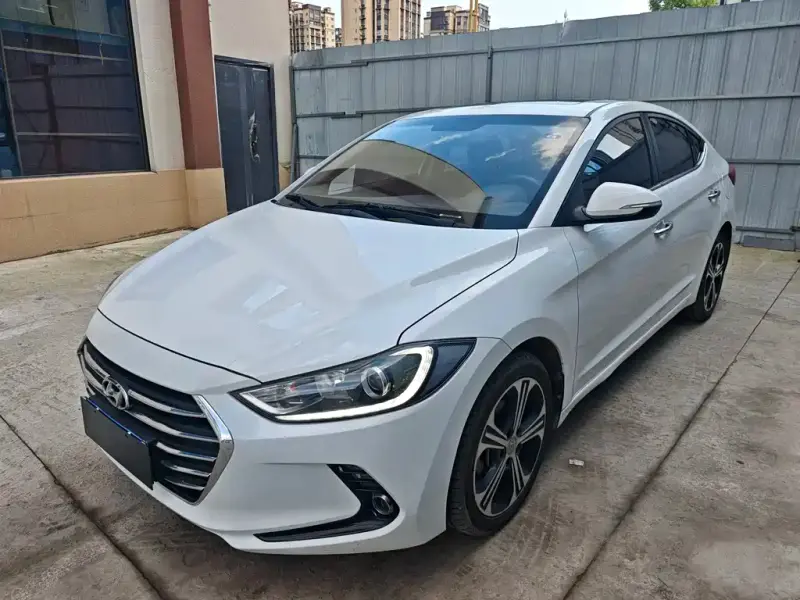 Hyundai Elantra