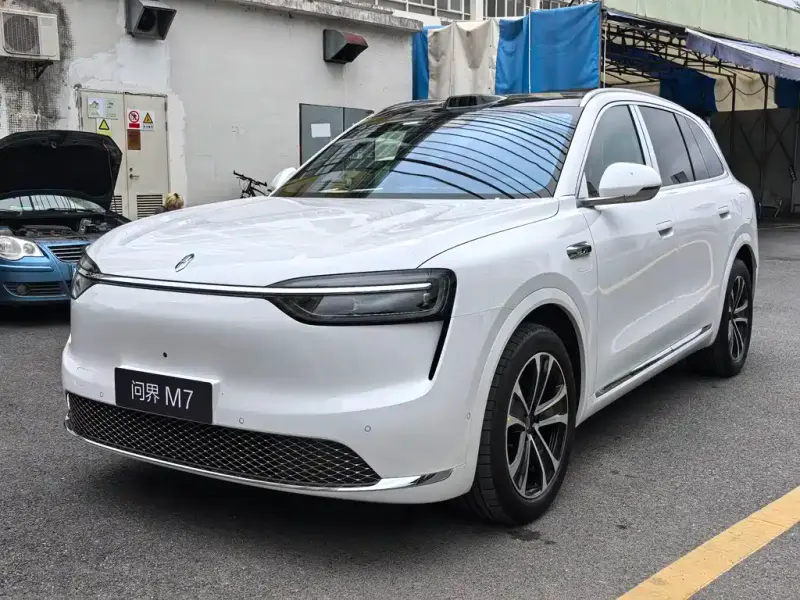 AITO M7