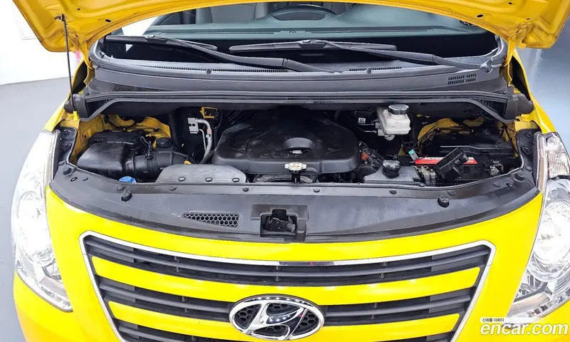 Hyundai H-1