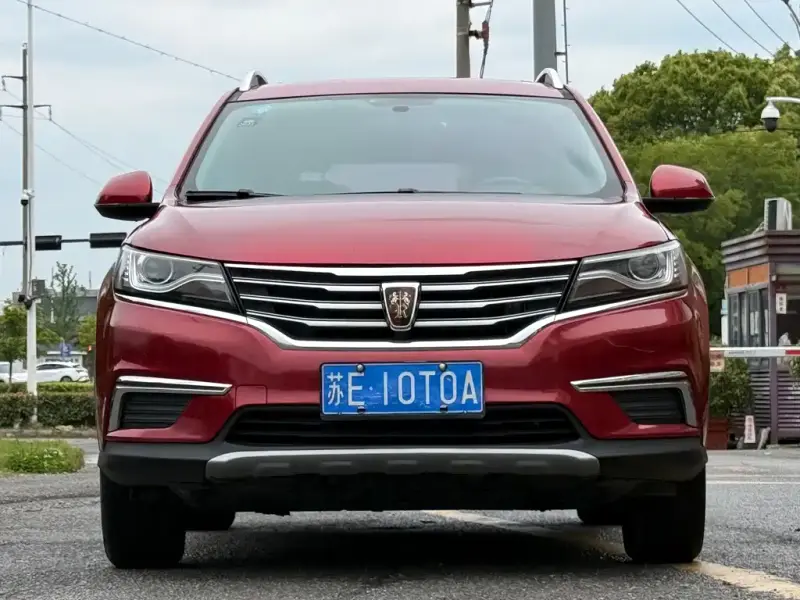 Roewe MG HS (RX5)