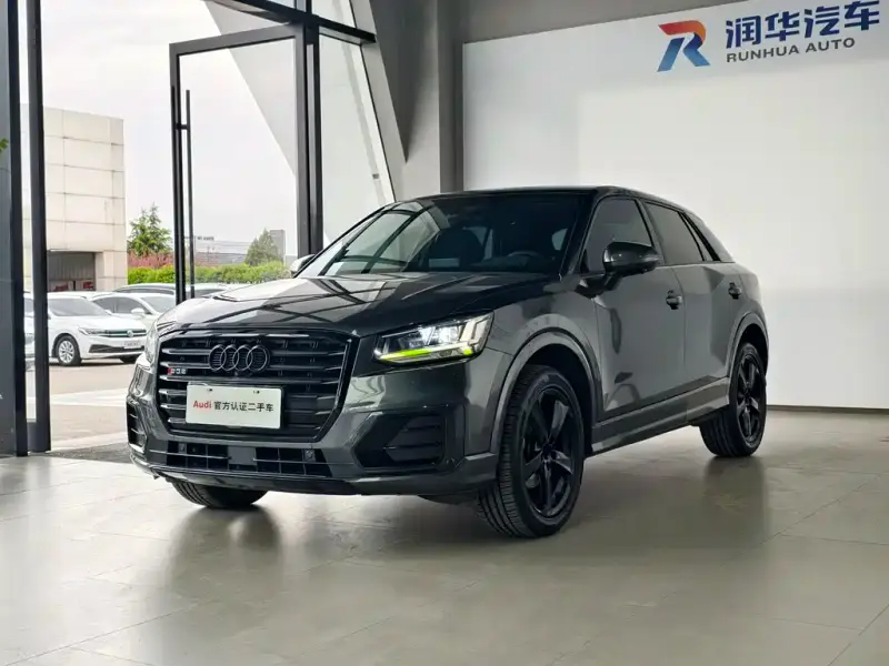 Audi Q2L