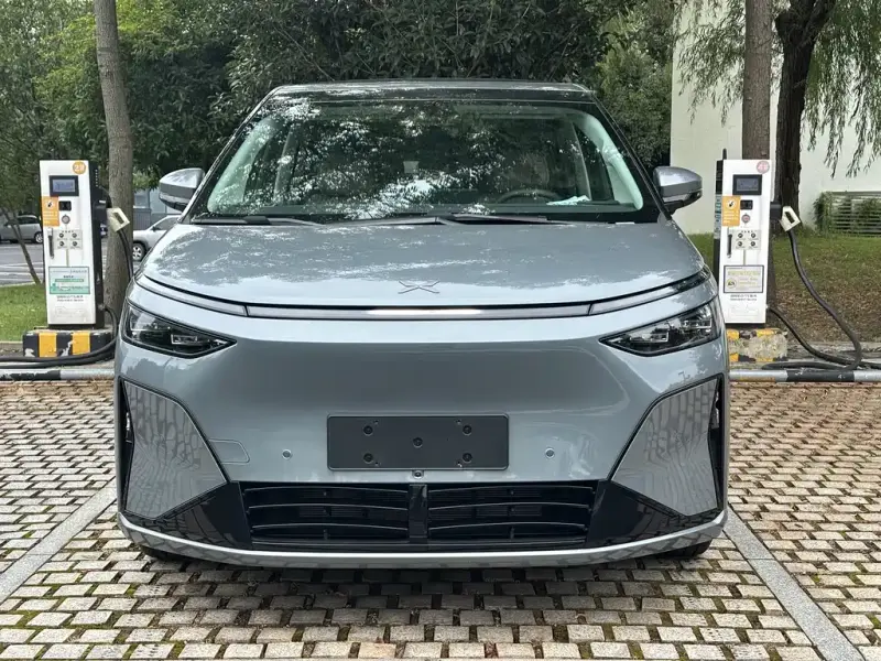 XPeng X9