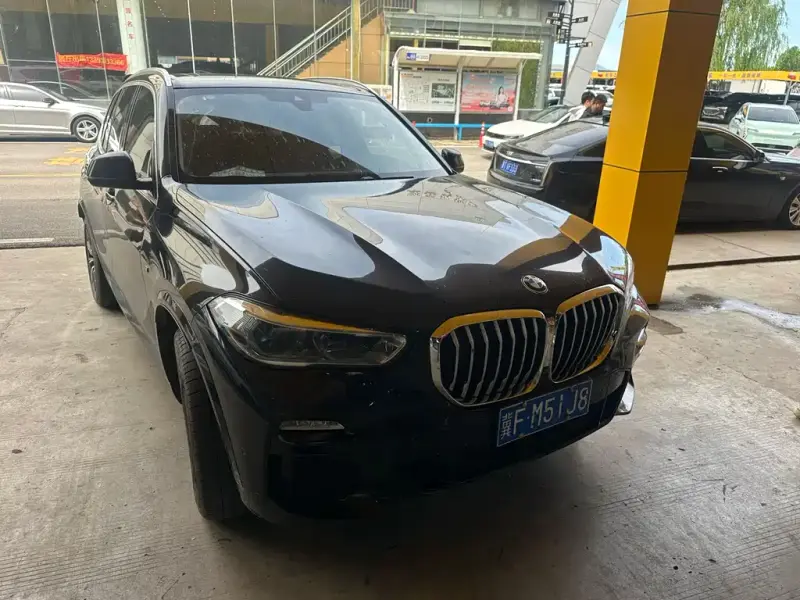 BMW X5 (Import)