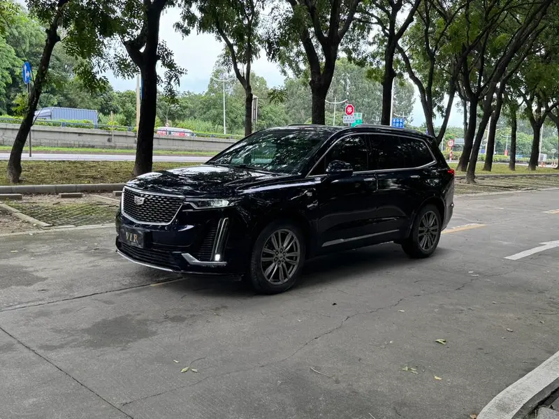 Cadillac XT6
