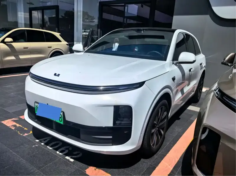 Li Auto L6