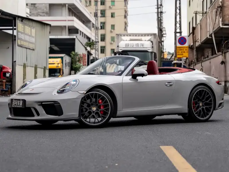 Porsche 911