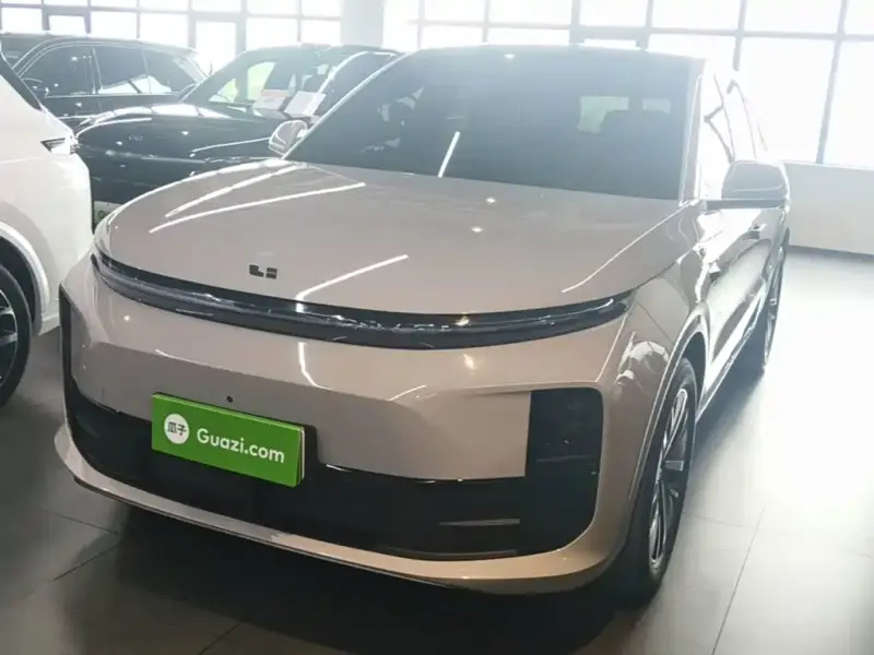 Li Auto L6