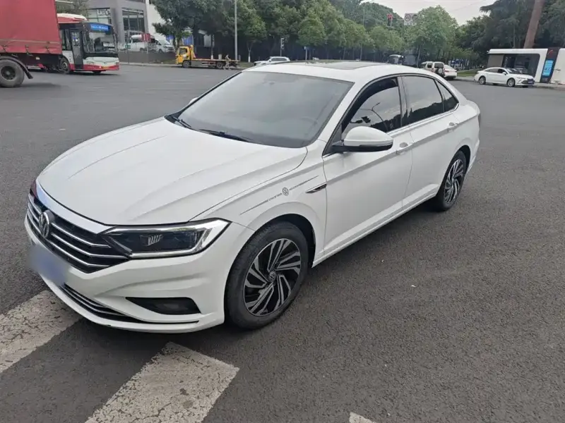 Volkswagen Sagitar