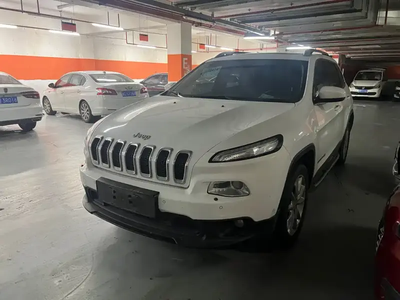 Jeep Cherokee (Import)
