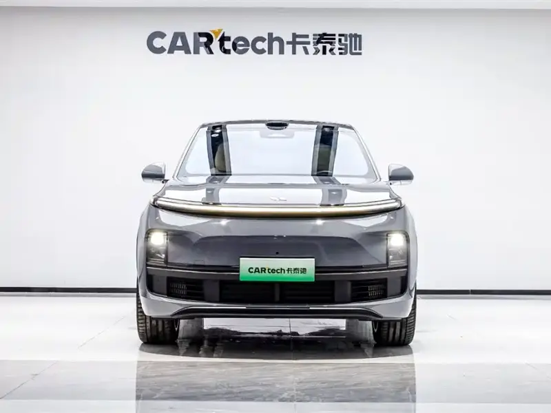 Li Auto L8