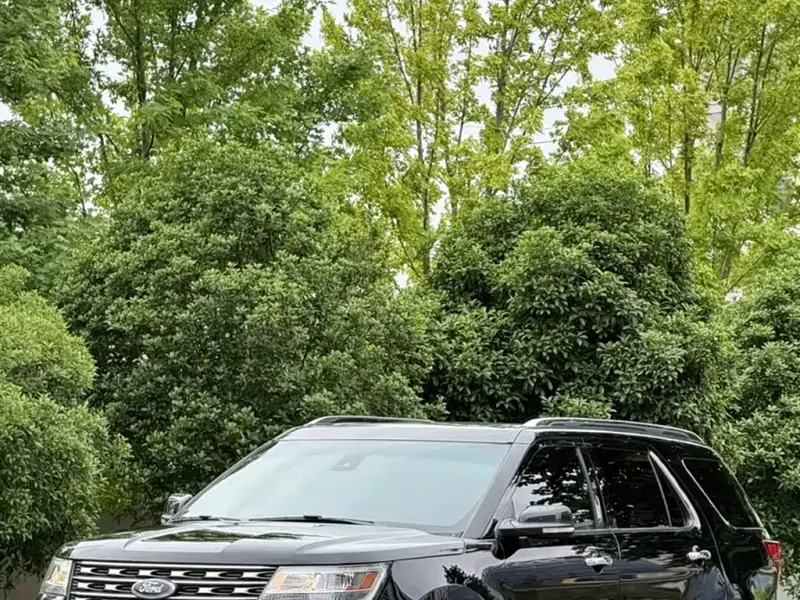 Ford Explorer (Import)
