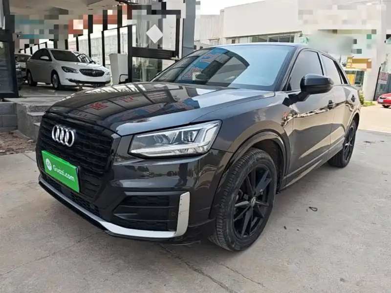Audi Q2L