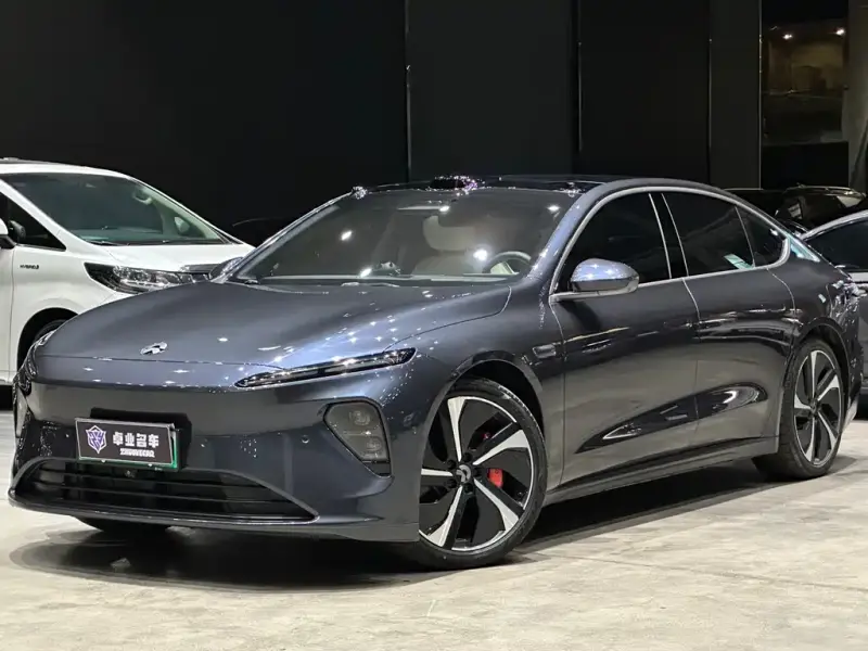 NIO ET7