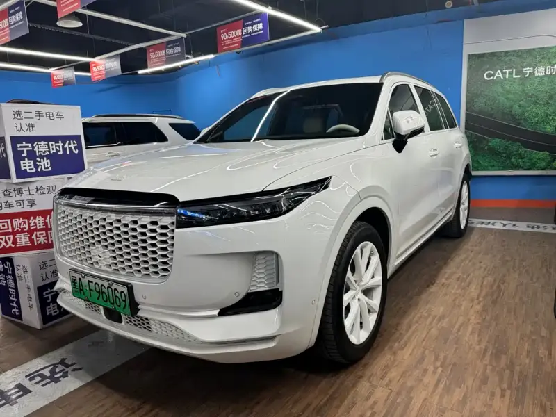 Li Auto ONE