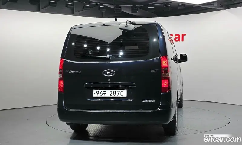 Hyundai H-1