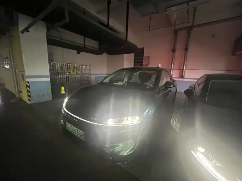 Luxeed Zhijie R7