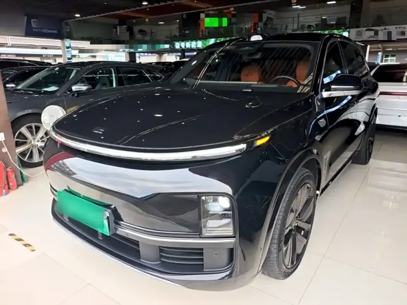 Li Auto L8