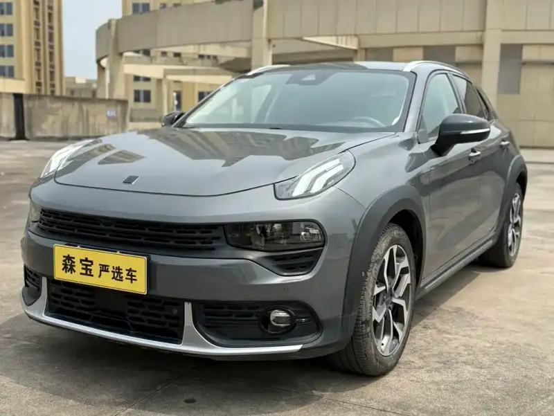 Lynk & Co 02