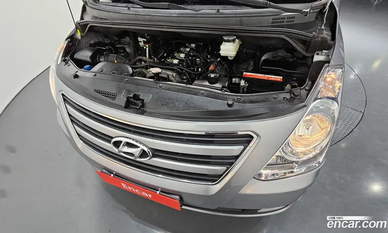 Hyundai H-1 (Starex)