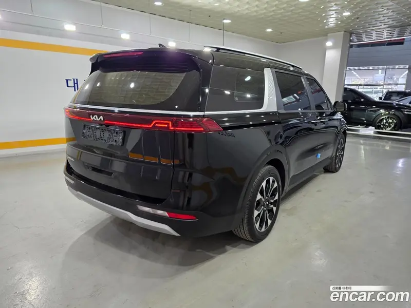 Kia Carnival (Canival)