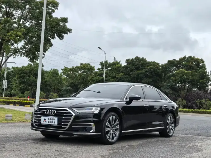 Audi A8