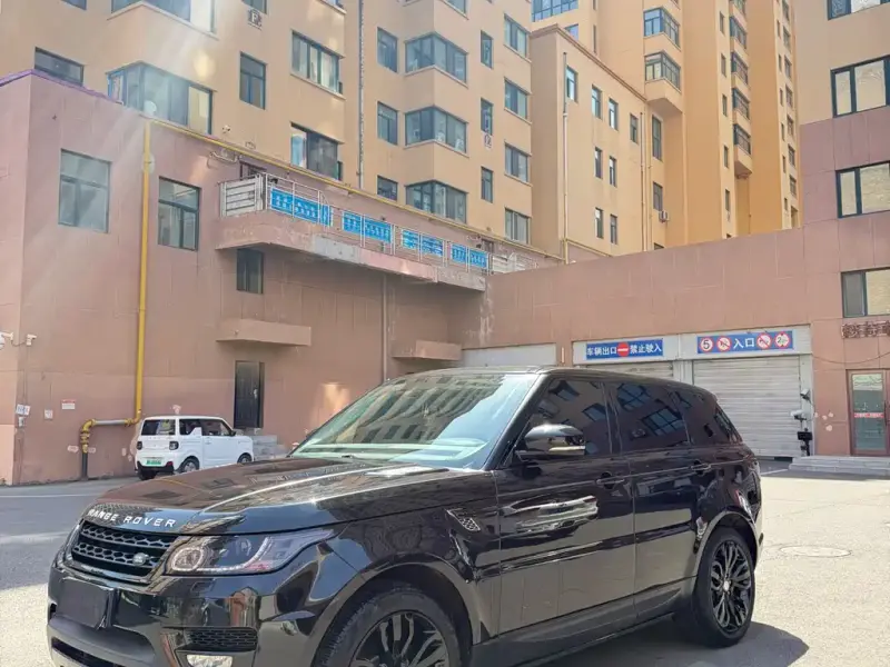 Land Rover Sport