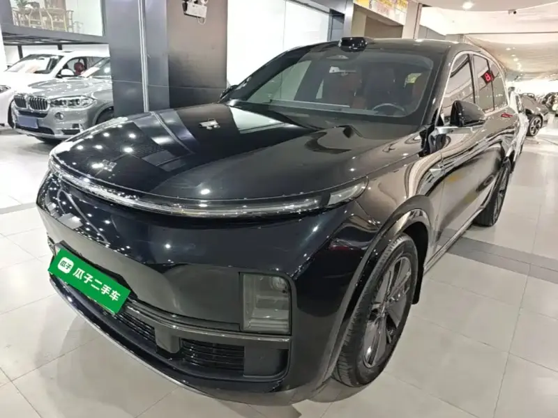 Li Auto L8