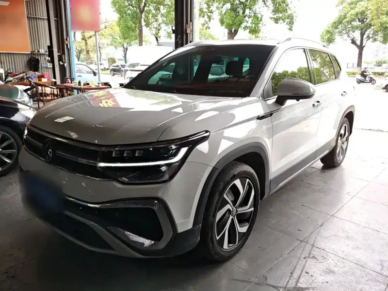 Volkswagen Tharu