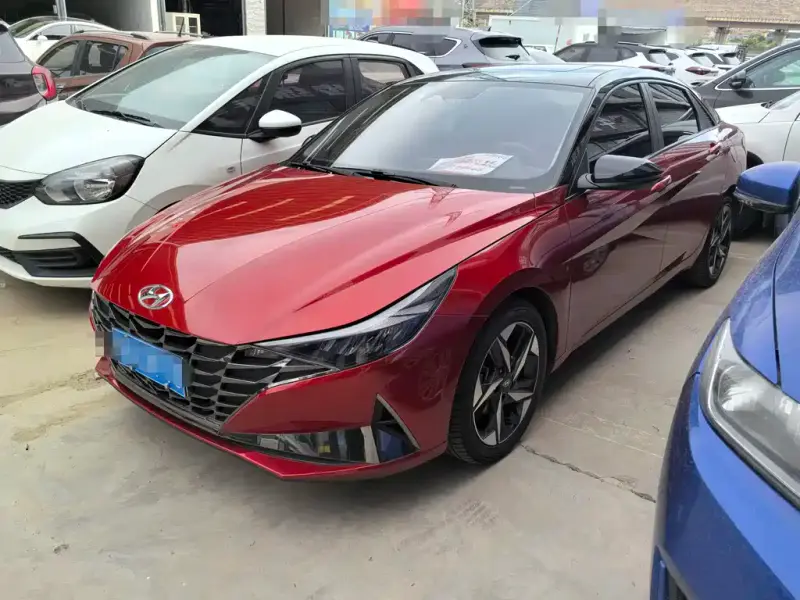 Hyundai Elantra
