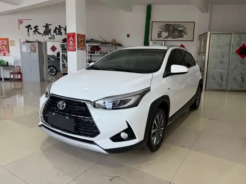 Toyota Yaris L