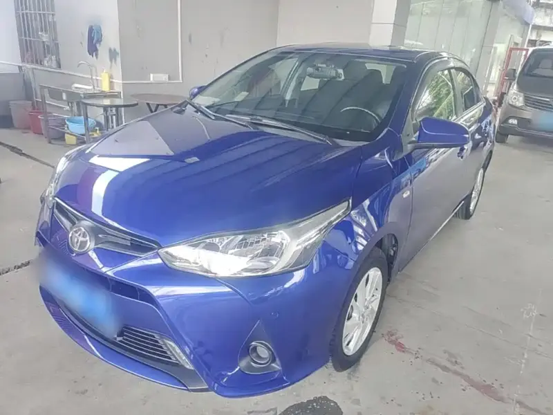 Toyota Yaris L
