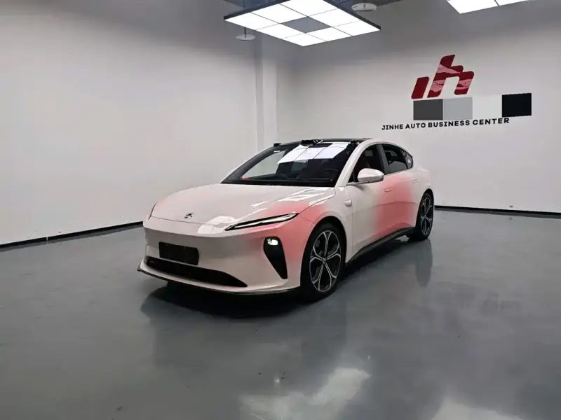 NIO ET5