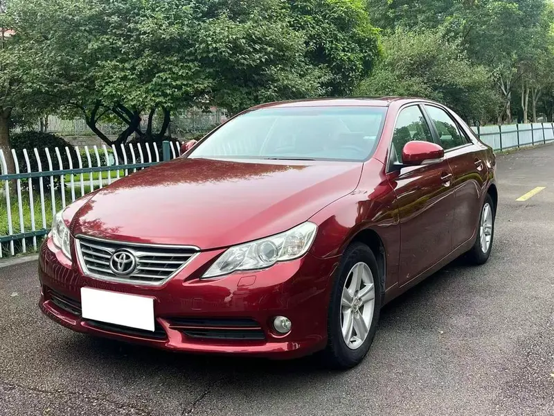 Toyota Reiz