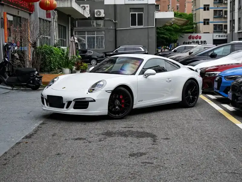 Porsche 911