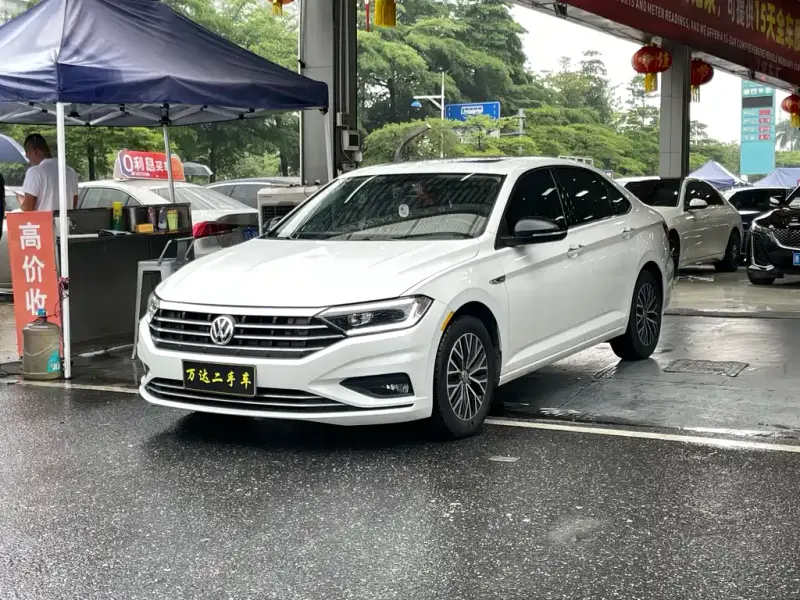 Volkswagen Sagitar