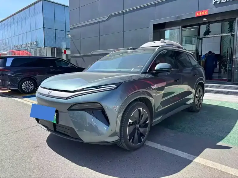 BYD Tang L