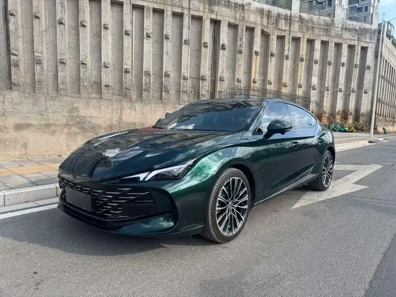 MG MG7