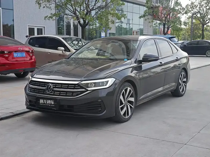 Volkswagen Sagitar