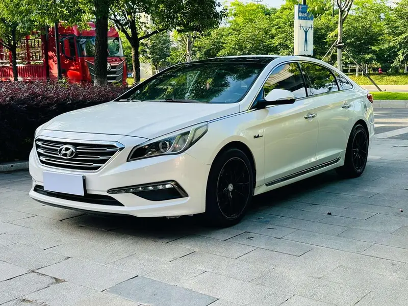 Hyundai Sonata LF