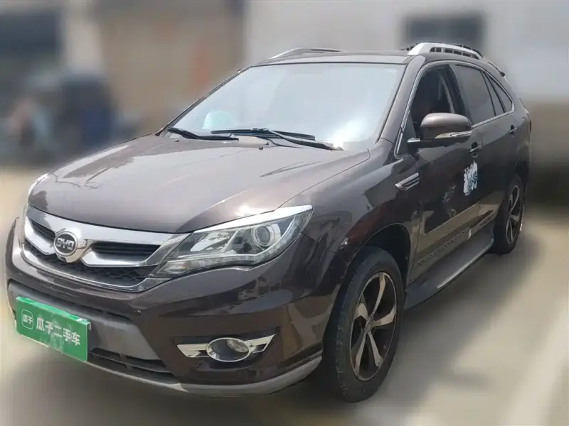 BYD S7