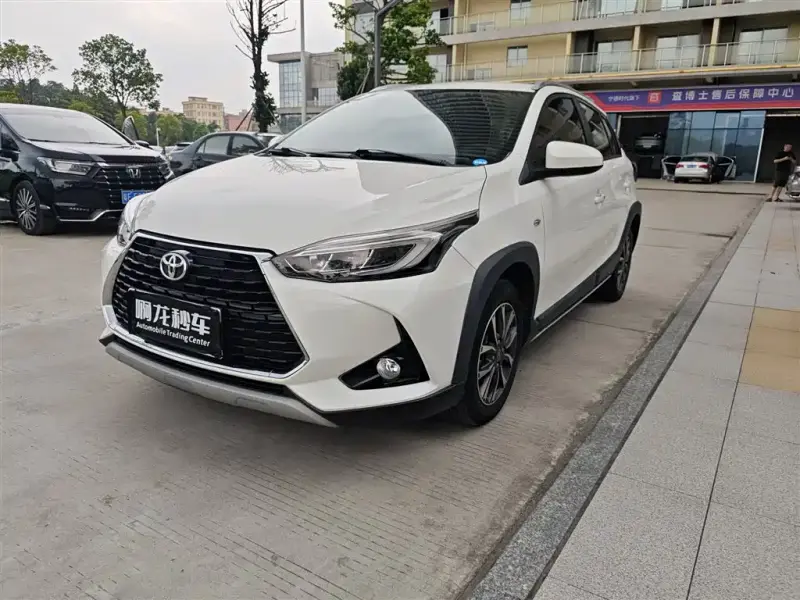 Toyota Yaris L