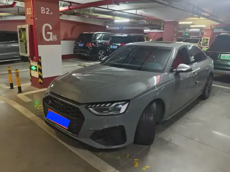 Audi S4