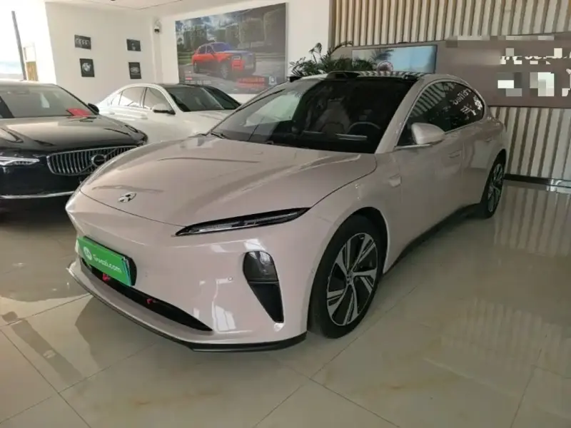 NIO ET5