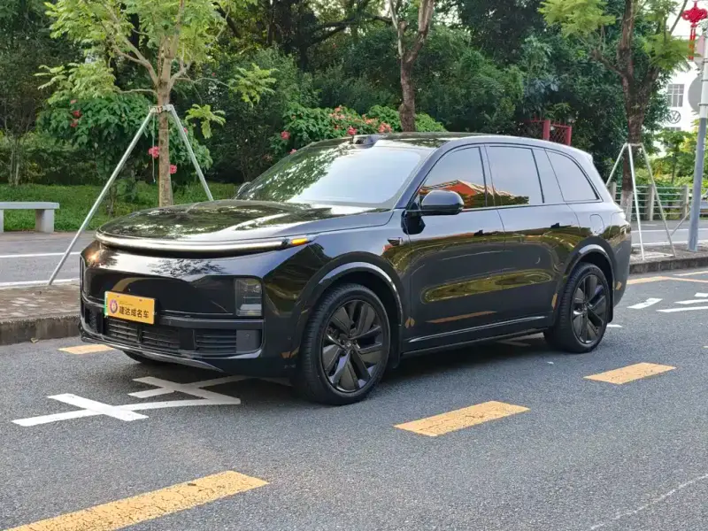 Li Auto L8